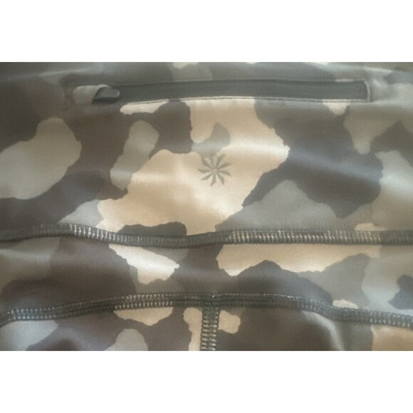 Athleta Lightning Camo 7/8 Tight Athletic Leggings Gray Pockets Size Medium - Picture 6 of 6